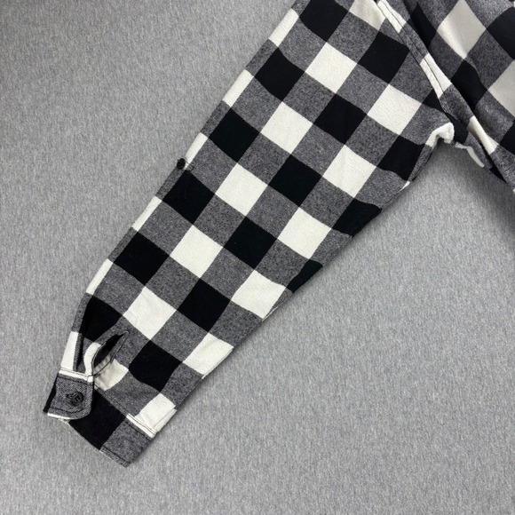 Risen Buffalo Plaid Flannel Men's S Black White Oversized Long Sleeve Button Up - Picture 6 of 14